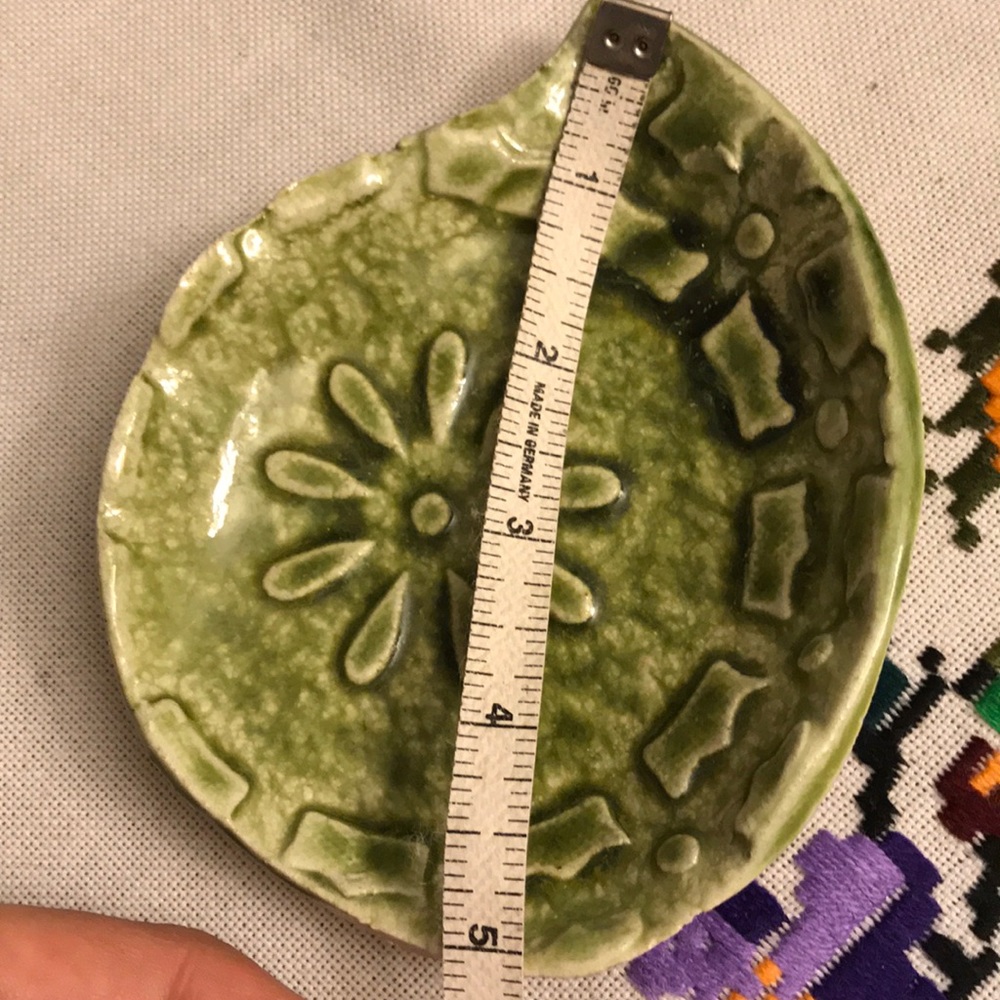 Paisley shape ceramic trinket dish - Picture 6 of 7